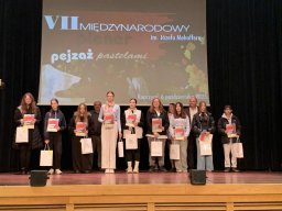 Rok szkolny 2025-2026 - 24 - VII Miedzynarodowy Plener Malarski im J Mehoffera PEJZA PASTELAMI